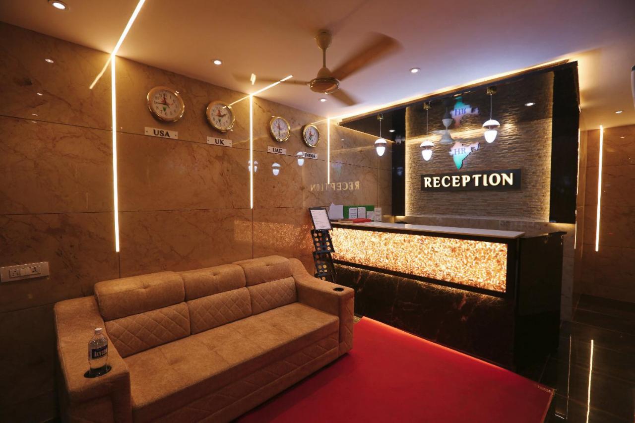 Hotel Hindustan Residency Тане Екстериор снимка